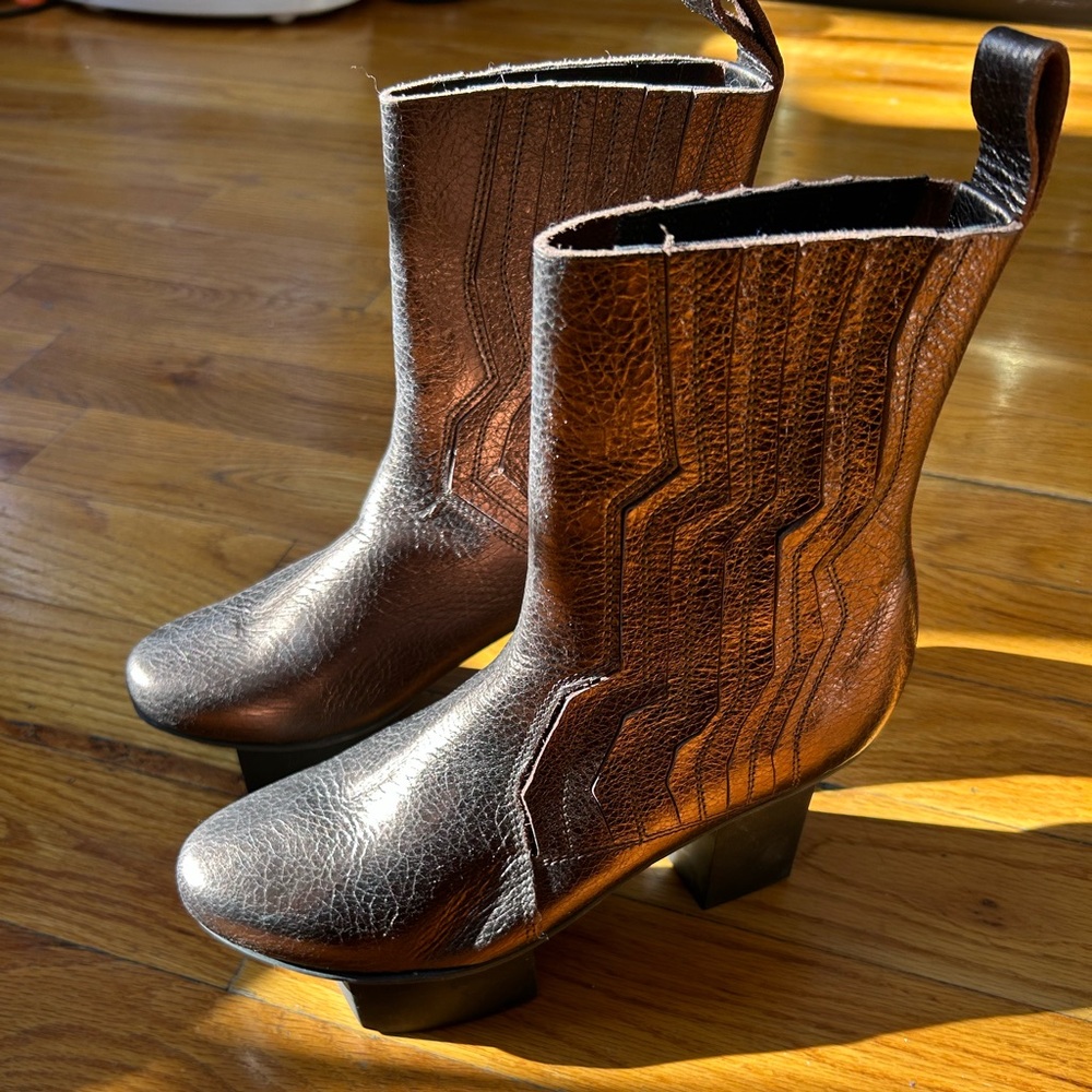 Rare! Trippen dizzy split platform boots size 7.5 bronze metallic